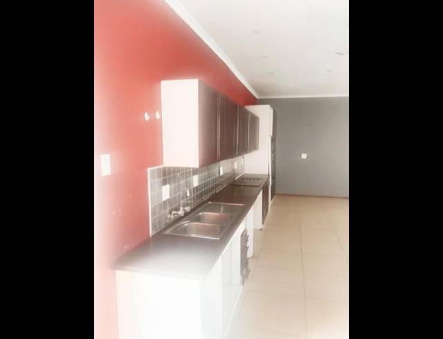 3 BEDROOM PROPERTY TO RENT IN ALBERTVILLE